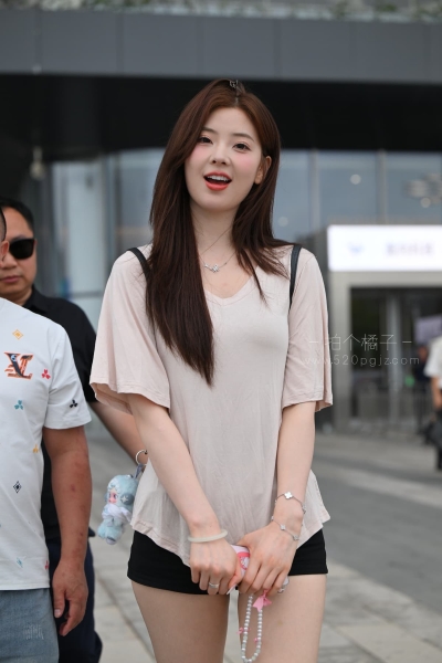J1012 甜美可爱-春晓