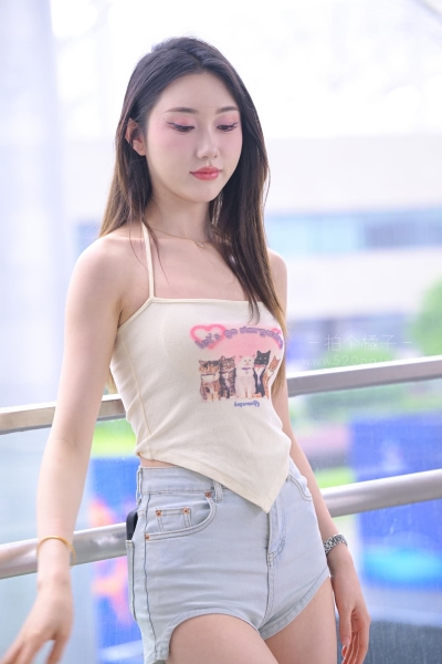 J1002 热裤美腿-沐沐