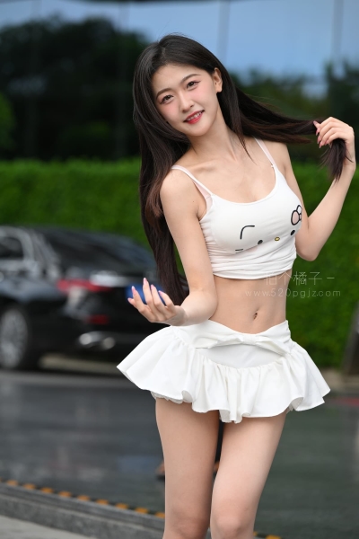 J1041 夏天该有的样子-任绵绵
